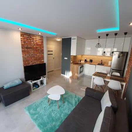 Old Town Teczowa Апартаменты