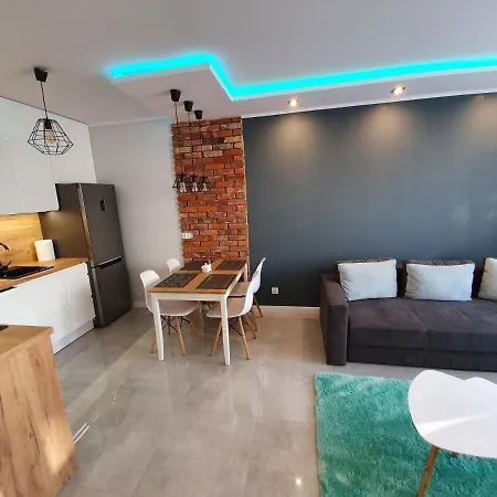 Old Town Teczowa Апартаменты *